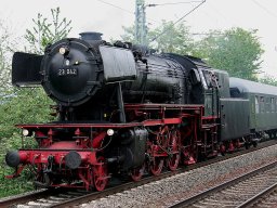 2007-05-13_02b_Lok_23042_in_Urmitz_(kleine_Datei)