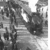 Bundesarchiv_Bild_102-16692,_Stromlinienlokomotive_05_001